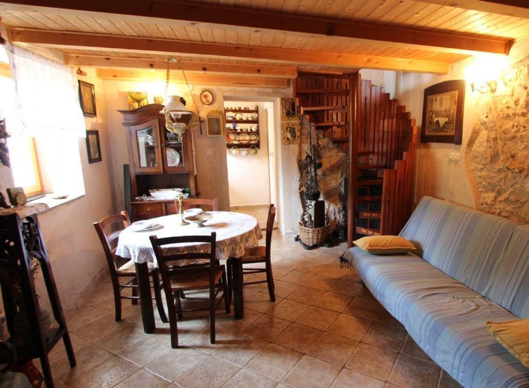 Apartmani Puric Malinska Luaran gambar